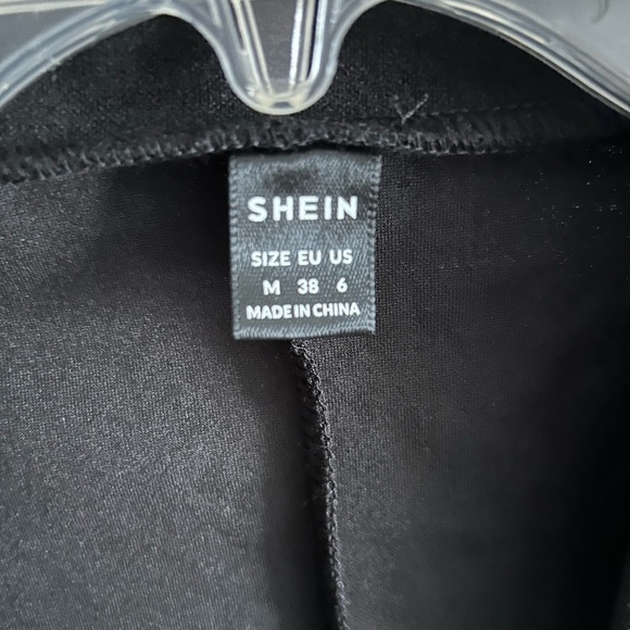 Blazer - Picture 6 of 7